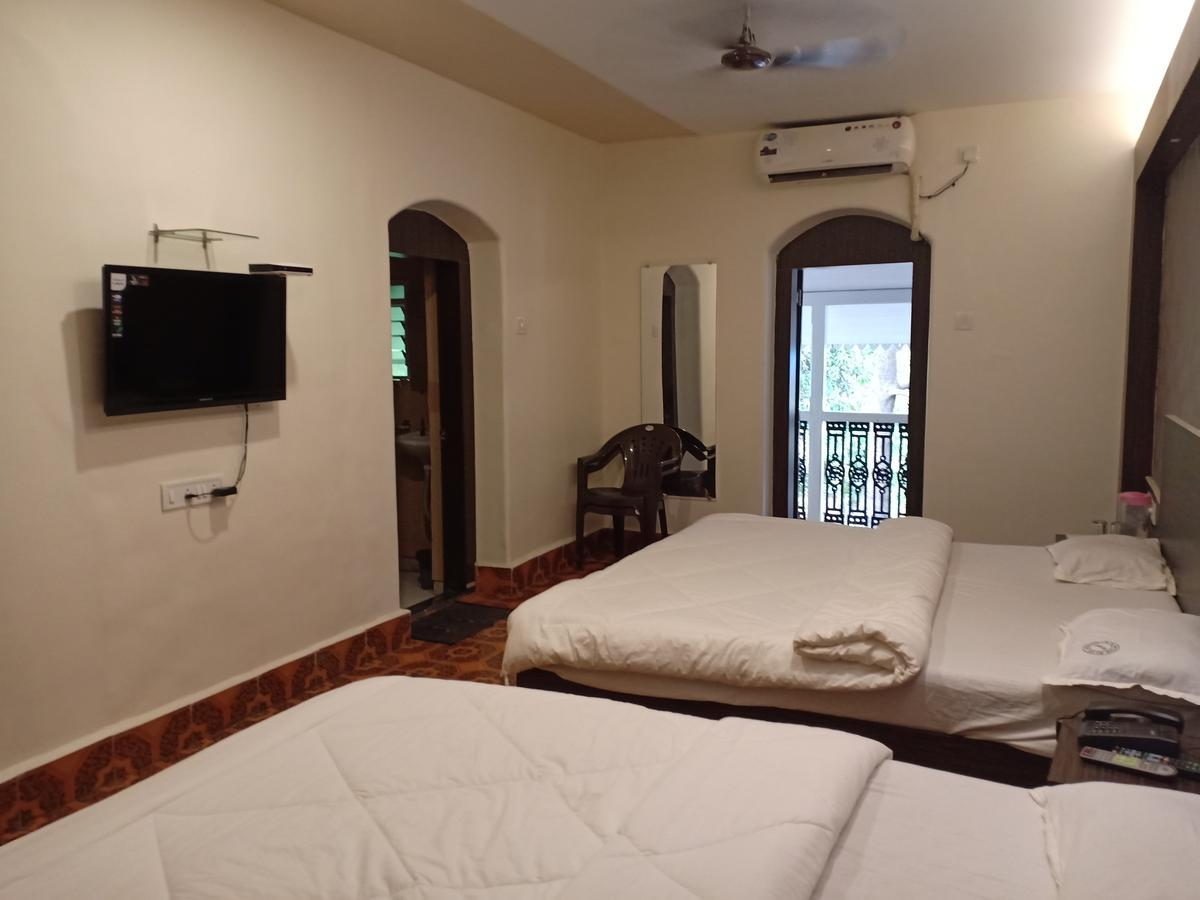 Oyo 11395 Hotel Ritz Heritage Lonavala Ngoại thất bức ảnh