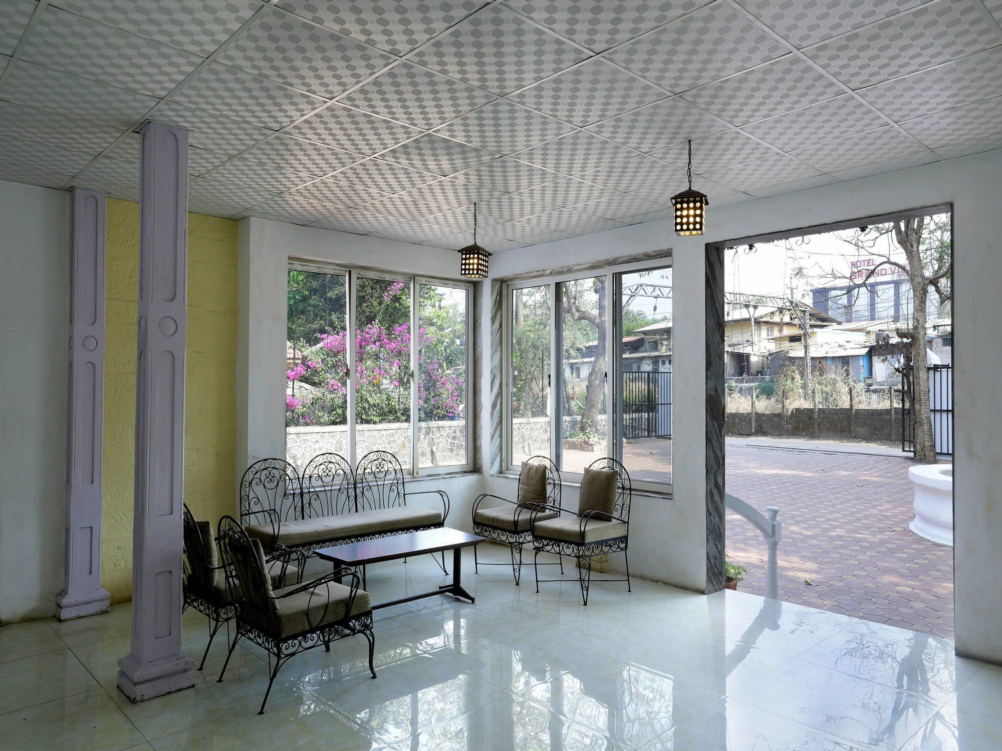 Oyo 11395 Hotel Ritz Heritage Lonavala Ngoại thất bức ảnh